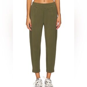 Varley slim pants in olive night